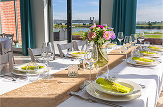 Ubrus - základ každého stolování - Dante.cz