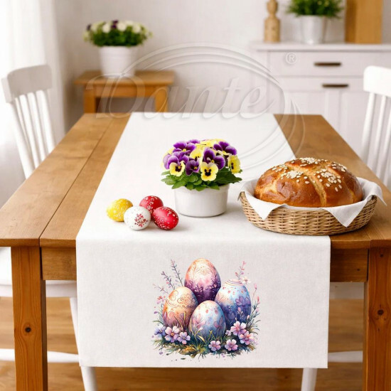 Ubrus fialové kraslice mezi květinkami - UVEL/26/025